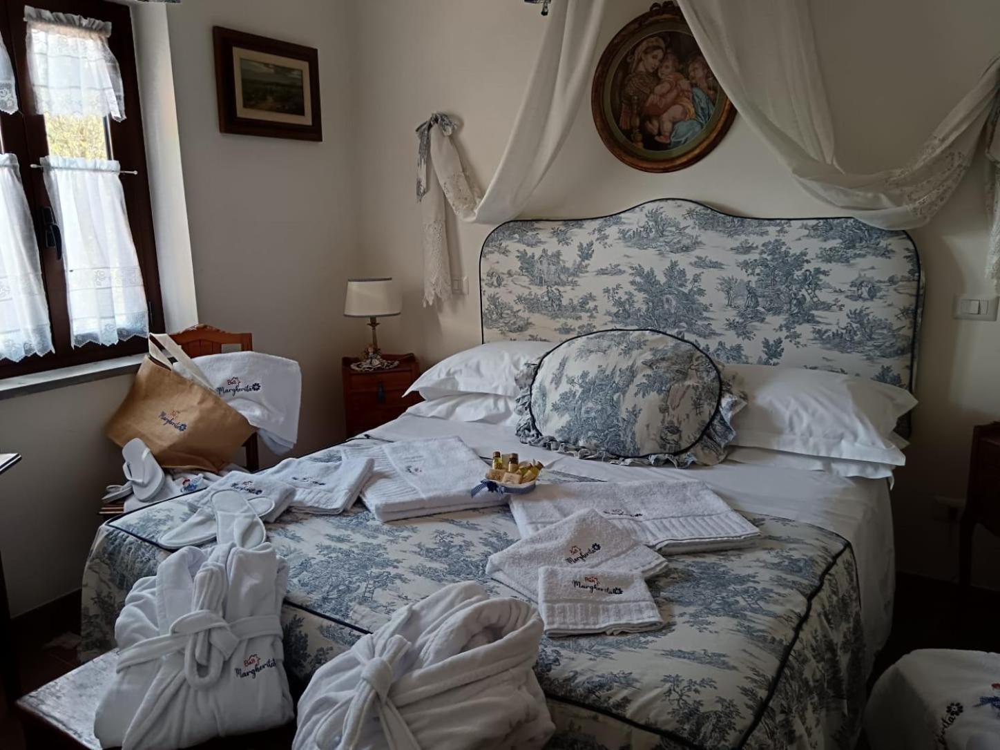 Bed And Breakfast Margherita & Home Restaurant Gerano Exterior foto